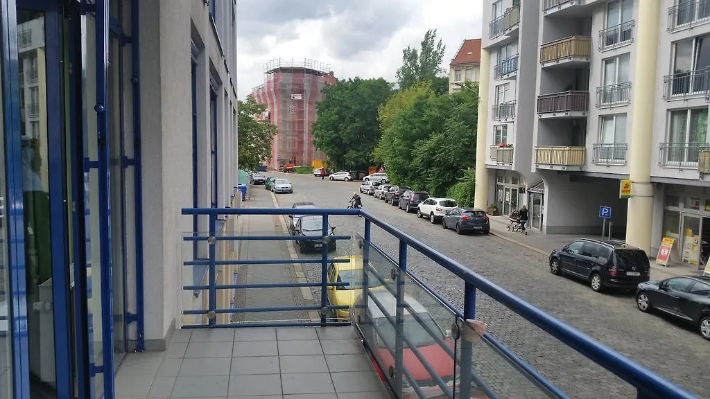Lut10Her Sky-Fly Hotel Leipzig Guest house