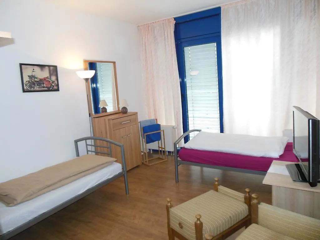 Penzion Hotel Lut10Her Sky-Fly Lipsko
